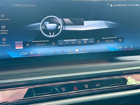 Certified 2023 BMW 740i w/ Parking Assistance Package RWD image 16