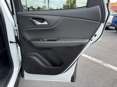 Used 2023 Chevrolet Blazer LT w/ Driver Confidence Package FWD image 9