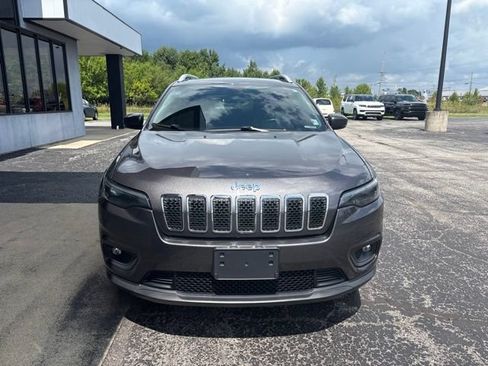 Used 2020 Jeep Cherokee Latitude Plus w/ Cold Weather Group AWD/4WD image 9