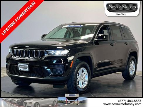 Used 2023 Jeep Grand Cherokee Laredo image 4