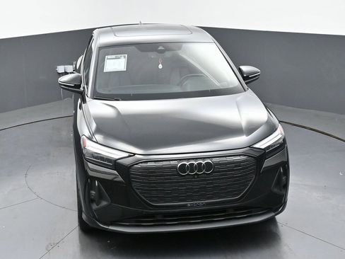 Used 2024 Audi Q4 e-tron Premium Plus w/ Premium Plus image 40