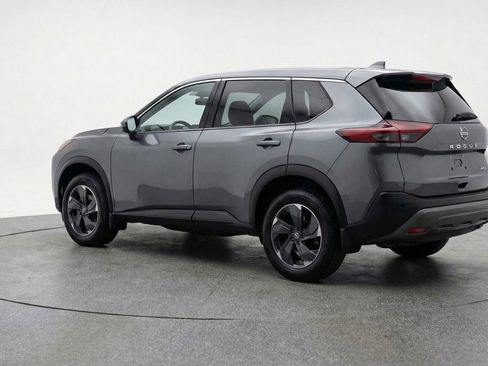 Used 2025 Nissan Rogue SV AWD/4WD image 6