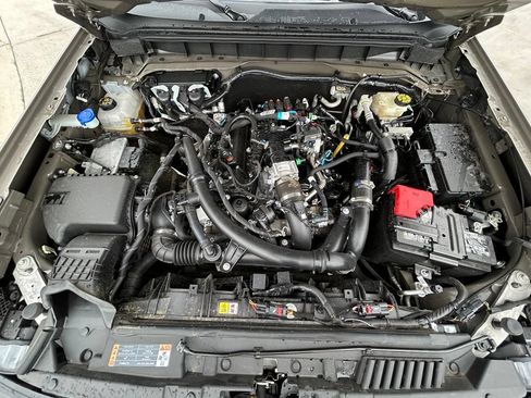 Used 2025 Ford Bronco Outer Banks AWD/4WD image 32