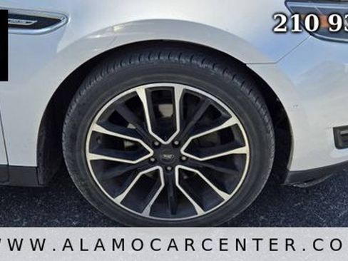 Used 2018 Ford Taurus SEL w/ Equipment Group 201A AWD/4WD image 13