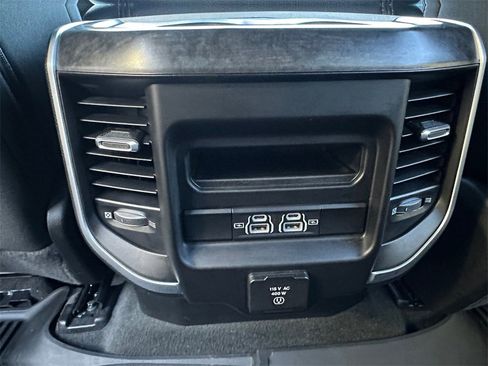 Used 2021 RAM 1500 Big Horn image 21