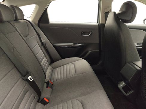 Used 2025 Kia K4 EX FWD image 19