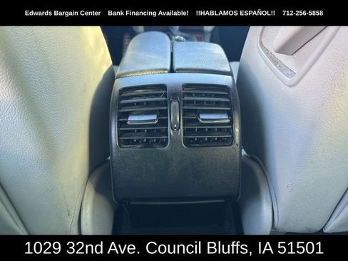 Used 2011 Mercedes-Benz C 300 4MATIC Sedan image 15