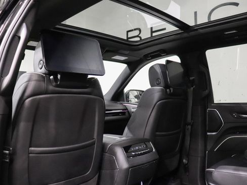 Used 2024 Cadillac Escalade Sport w/ LPO, ONYX Package AWD/4WD image 20