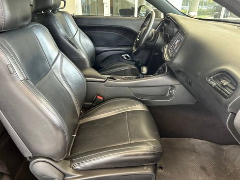 Used 2019 Dodge Challenger SXT w/ Plus Package RWD image 19