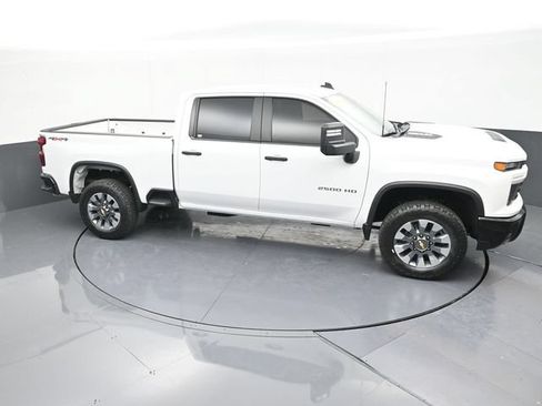 Used 2024 Chevrolet Silverado 2500 Custom w/ Custom Convenience Package AWD/4WD image 64