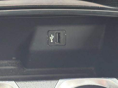 Used 2018 BMW 750i image 6