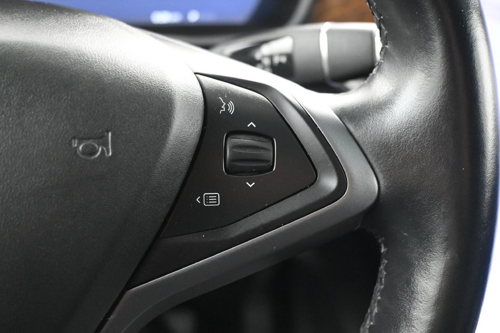 Used 2020 Tesla Model X Long Range AWD/4WD image 19