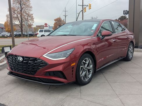 Certified 2023 Hyundai Sonata SEL w/ Convenience Package image 10