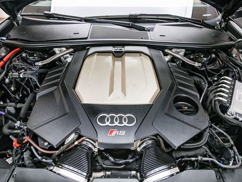 Certified 2021 Audi RS 6 w/ Executive Package AWD/4WD image 31