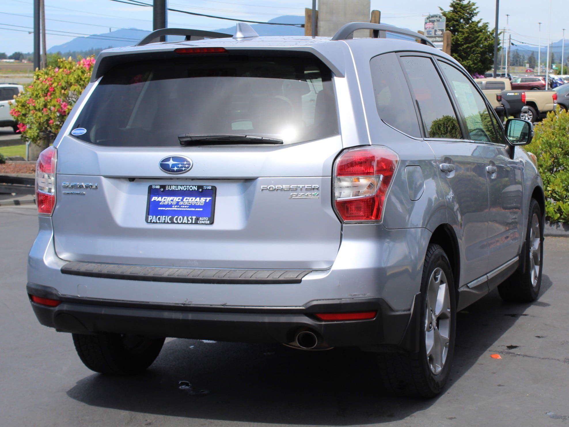 Used 2016 Subaru Forester 2.5i Touring w/ Eyesight & Navigation System AWD/4WD image 6