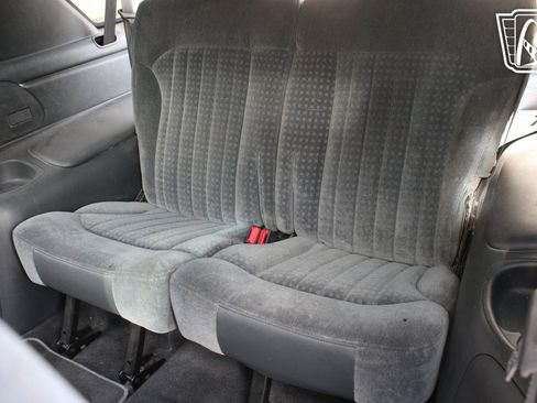 Used 2001 Chevrolet Blazer Xtreme w/ Preferred Equipment Group RWD image 18