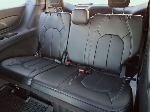 New 2026 Chrysler Voyager LX FWD image 13