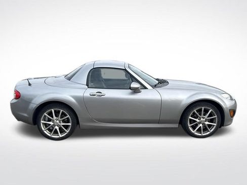 Used 2011 MAZDA MX-5 Miata Grand Touring w/ Premium Pkg RWD image 9