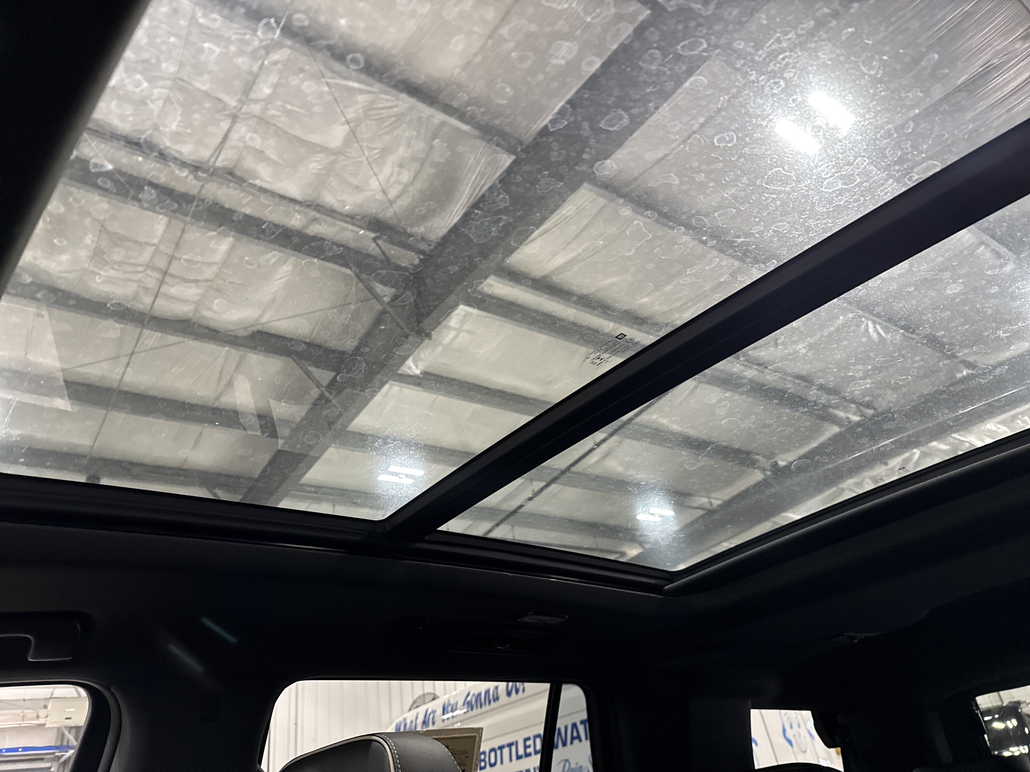 Used 2021 GMC Yukon SLT w/ SLT Premium Package AWD/4WD image 5