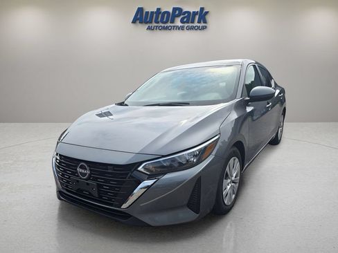 Used 2024 Nissan Sentra S FWD image 3