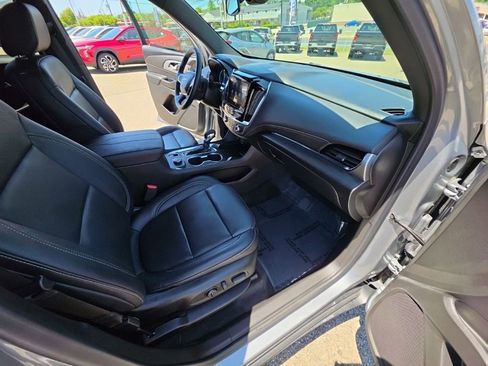 Used 2023 Chevrolet Traverse LT AWD/4WD image 31