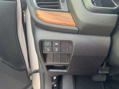 Certified 2021 Honda CR-V Touring image 12