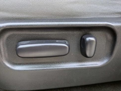 Used 2021 Toyota Tacoma SR5 RWD image 19