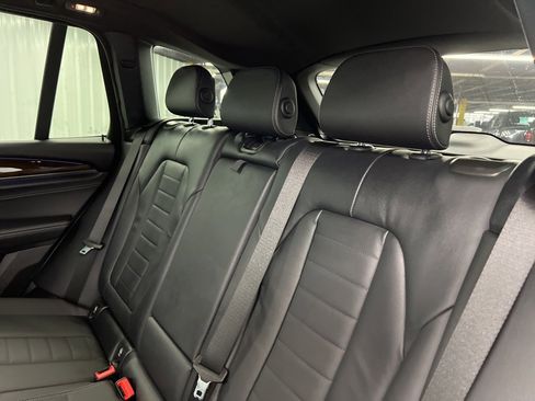 Used 2023 BMW X3 sDrive30i w/ Premium Package image 11