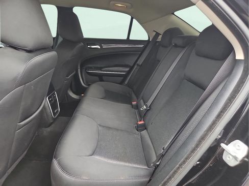 Used 2022 Chrysler 300 Touring w/ Sport Appearance Package RWD image 8