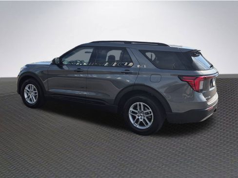 New 2026 Ford Explorer Active w/ Active Comfort Package image 5