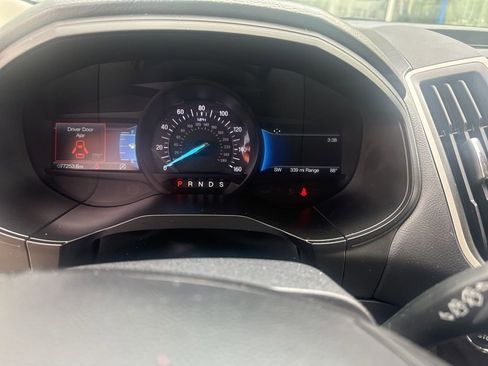 Used 2022 Ford Edge SEL w/ Convenience Package AWD/4WD image 2