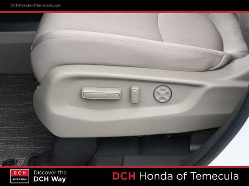 Certified 2023 Honda Odyssey EX image 17