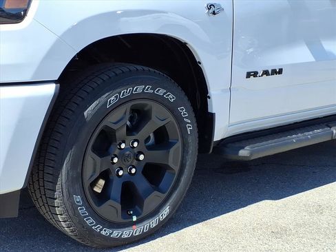 New 2026 RAM 1500 Express AWD/4WD image 11