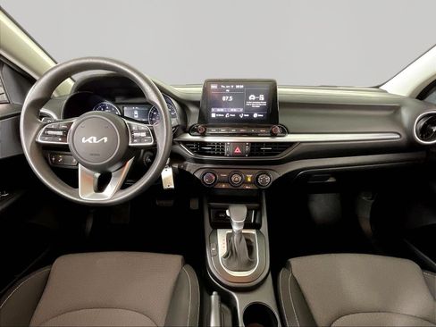 Certified 2024 Kia Forte LXS w/ LXS Technology Package FWD image 7