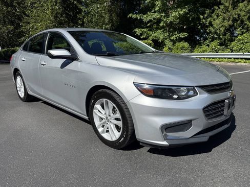 Used 2016 Chevrolet Malibu LT FWD image 7