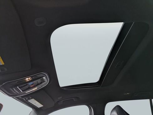 Used 2023 Jeep Grand Cherokee Altitude image 20