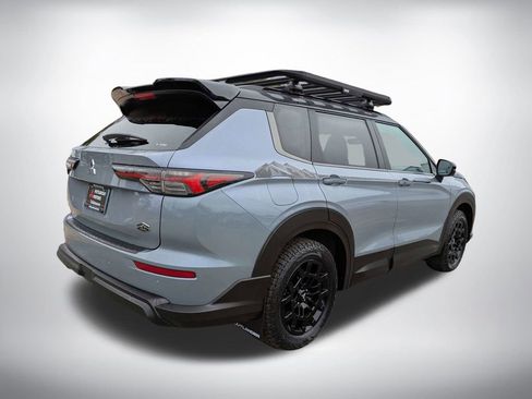New 2026 Mitsubishi Outlander AWD image 4