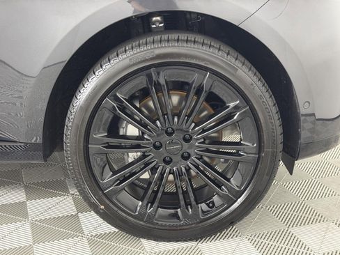 New 2026 Land Rover Range Rover SE image 35