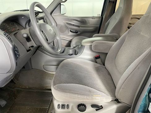 Used 1997 Ford Expedition 4WD image 2