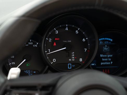 Used 2022 Porsche Macan image 26