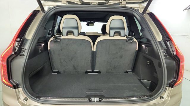 New 2026 Volvo XC90 T8 Plus w/ Protection Package Premier AWD/4WD image 41