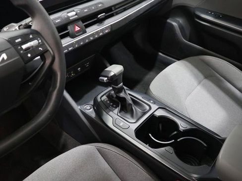 Used 2025 Kia K4 FWD image 28