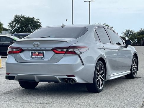 Used 2024 Toyota Camry SE FWD image 4