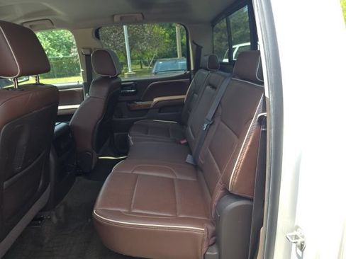 Used 2015 Chevrolet Silverado 1500 High Country AWD/4WD image 13