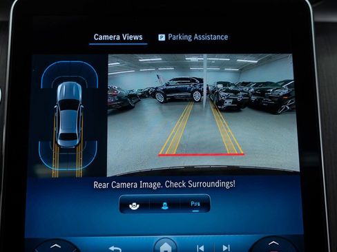 Used 2025 Mercedes-Benz C 300 4MATIC Sedan image 21