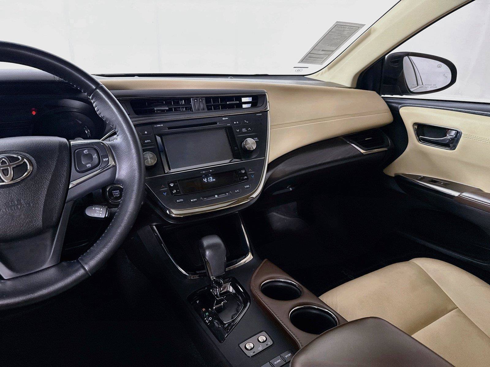 Used 2016 Toyota Avalon XLE Premium FWD image 34