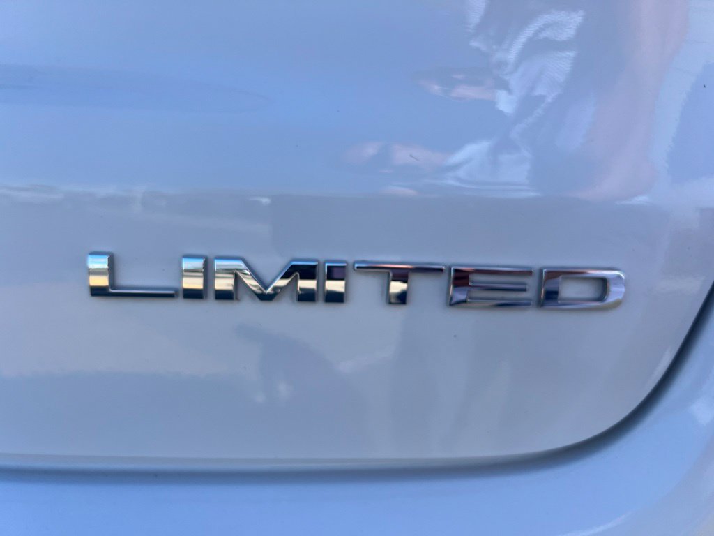 Used 2025 Jeep Compass Limited AWD/4WD image 40