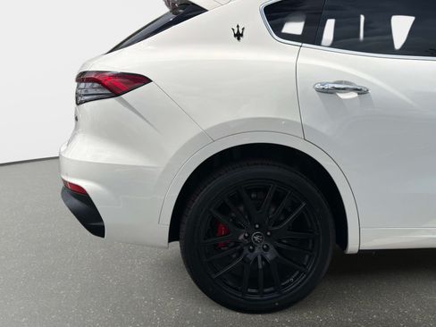Used 2024 Maserati Levante Modena Ultima AWD/4WD image 19