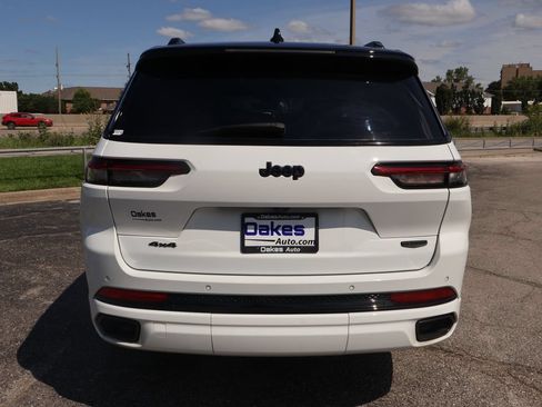 Used 2023 Jeep Grand Cherokee L Summit w/ High Altitude Package AWD/4WD image 6