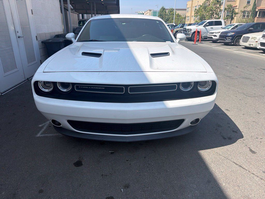 Used 2015 Dodge Challenger SXT Plus w/ Driver Convenience Group RWD image 13